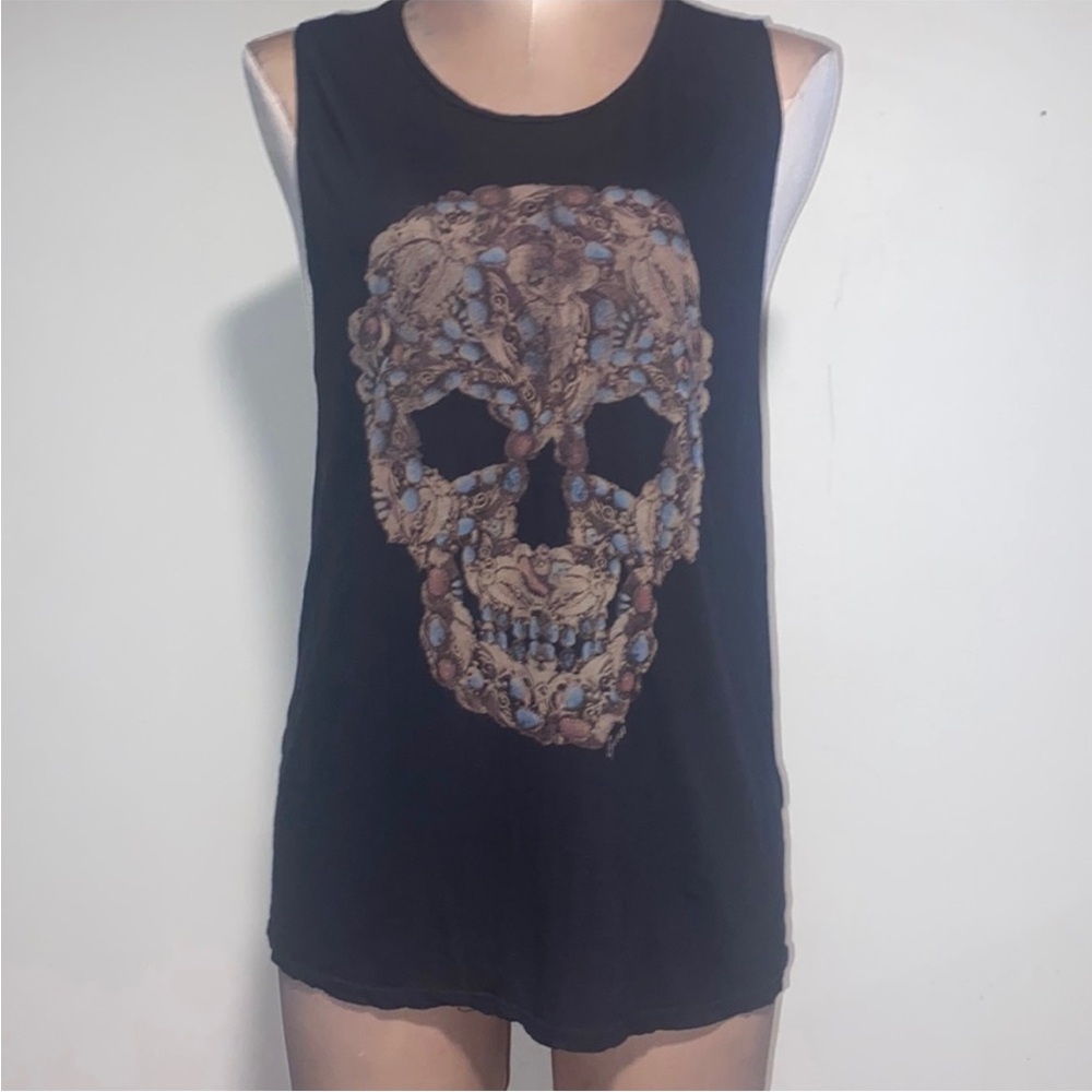 GUESS graphic tee open back